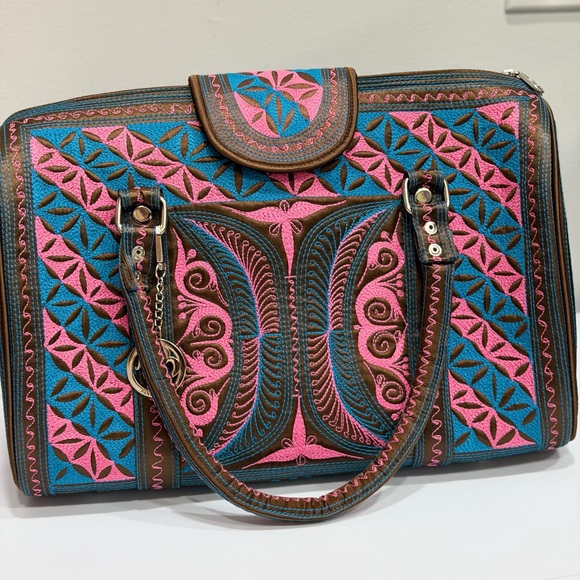 NEW XL BANDA BAG “THE WEEKENDER” TOTE BAG CARRY-ON TRAVELER ~ BEAUTIFUL - Picture 5 of 11